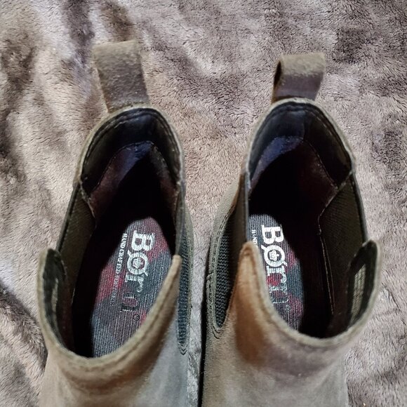 Born b.o.c. Rugged Gray Suede Slip On Ankle Boots Womens Size 7M - Picture 7 of 12
